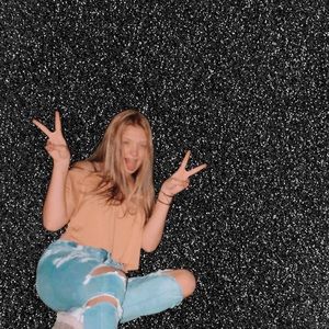 Meet your Posher, Abbi